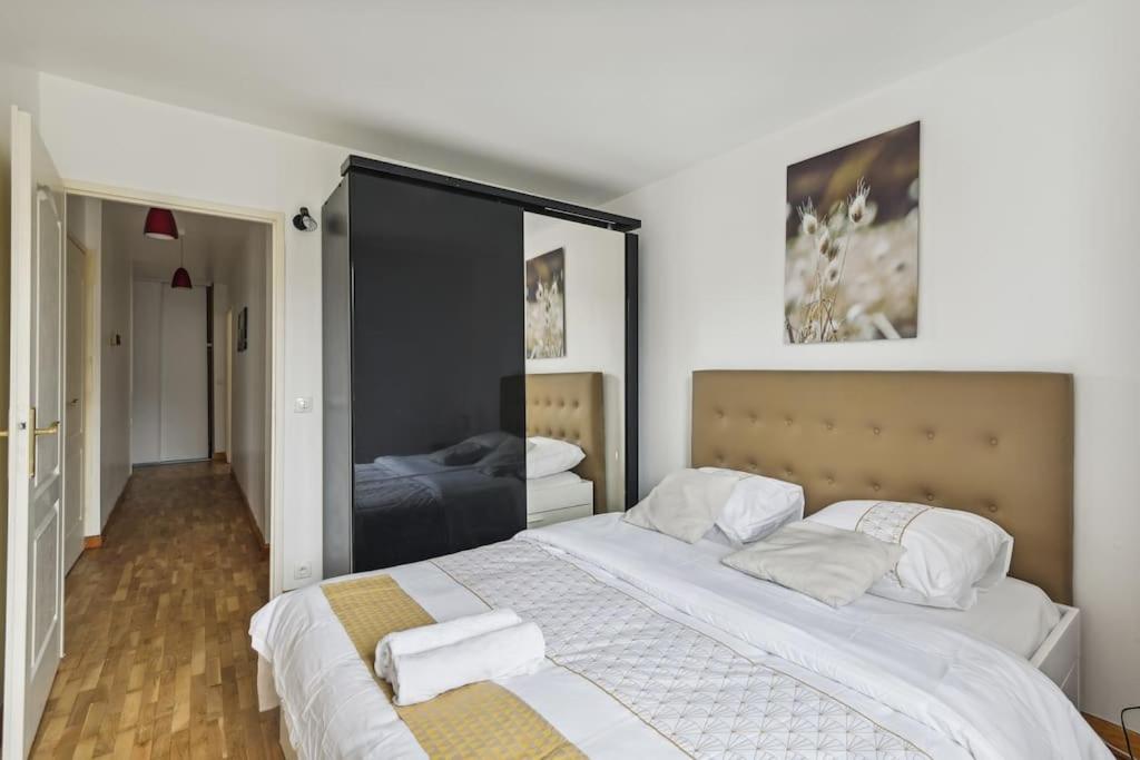 "Joie De Vivre" - Parisian Spacious & Charming Flat アニエール エクステリア 写真
